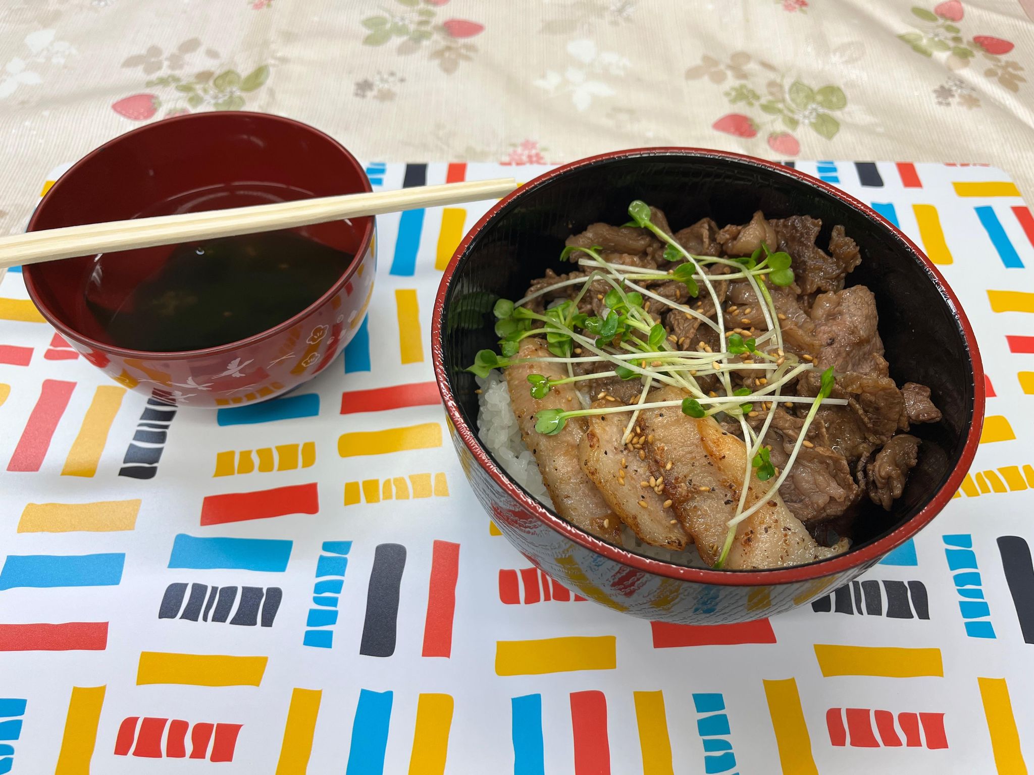 土曜イベント「スタミナ丼を作ろう！🥢」