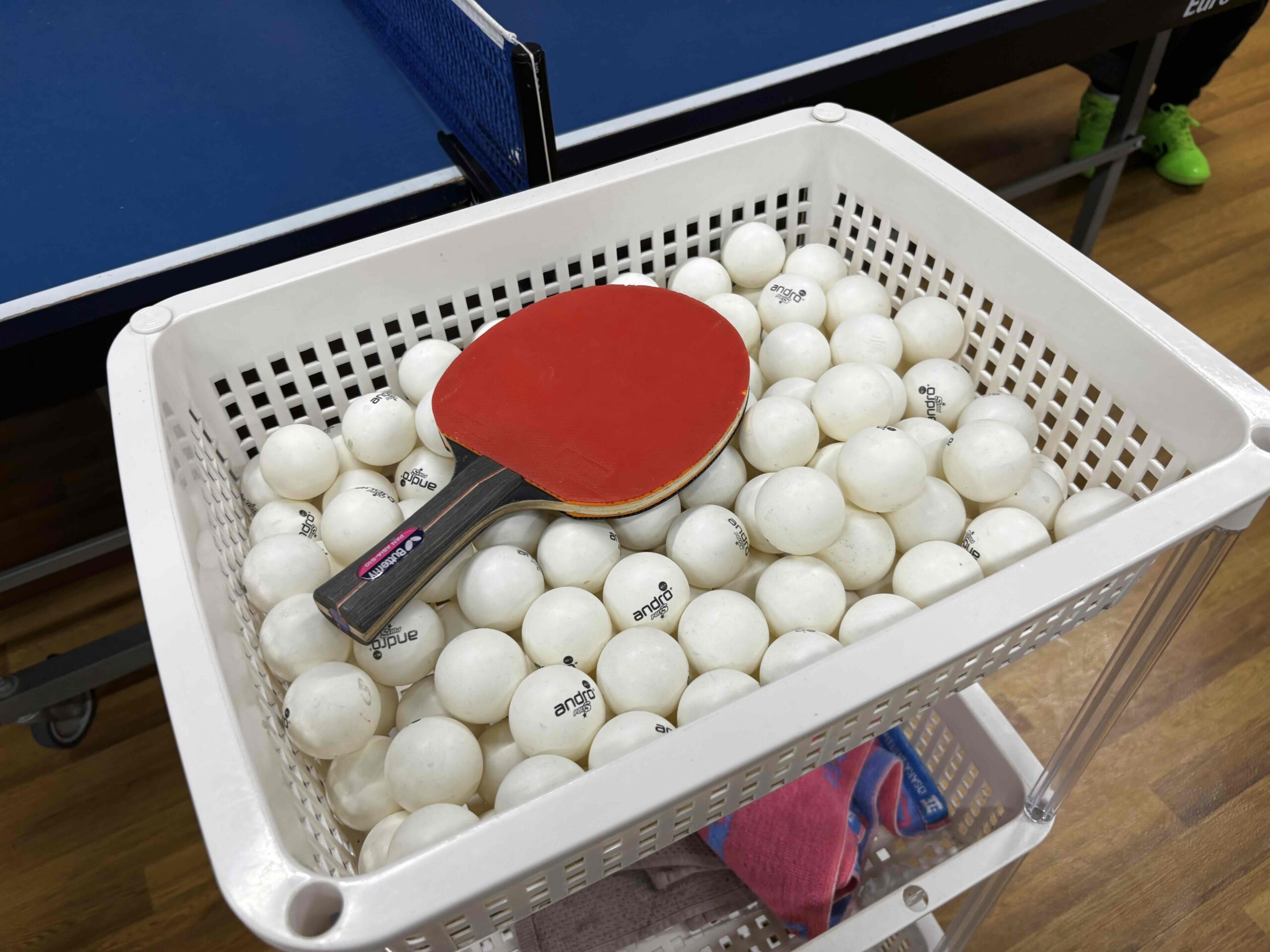 『三事業所合同イベントで卓球！！』