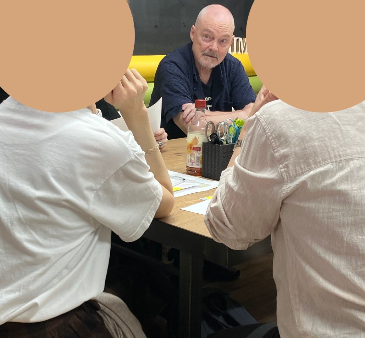 『LIIMO南森町の英会話講座!!David先生がやって来た!!』